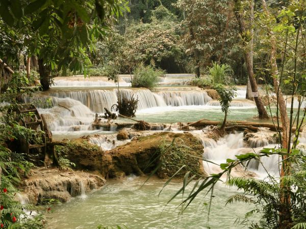  Kuang Si Waterfall