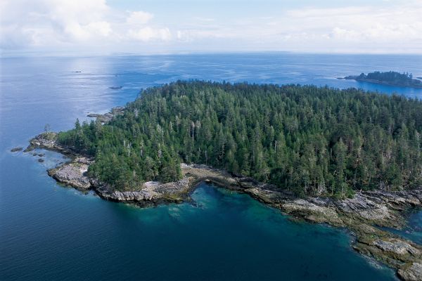 Destination BC/JF Bergeron Location: Gwaii Haanas National Park Reserve and Haida Heritage Site