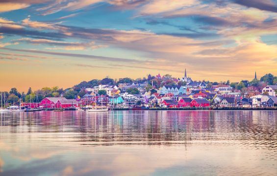 Nova_Scotia_Lunenburg_Harbour